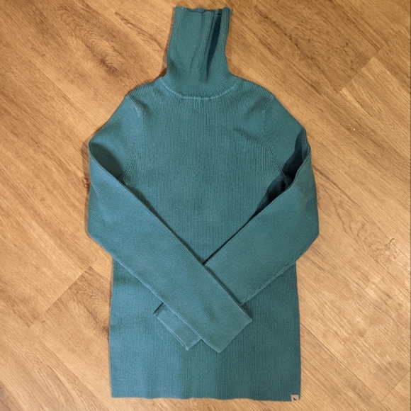 Eddie Bauer Turquoise Turtleneck, Medium - Picture 3 of 4